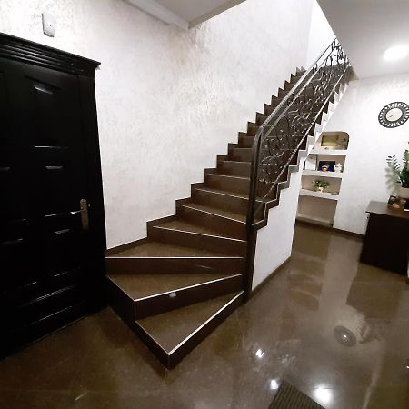 Mini-Hotel Умань Экстерьер фото